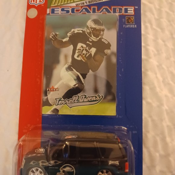 NEW FLEER  NFL ESCALADE/ TERRELL  OWENS  TRADING  CARD - Picture 2 of 3